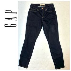 GAP Curvy True Skinny Jeans Dark Wash Like New 27